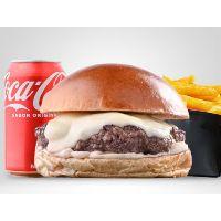 imagem Cheeseburger + Batata Frita - Grátis Refrigerante Lata | Combo