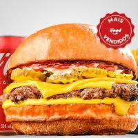 imagem Hambúrguer Quarteiraço + Batata Frita - Grátis Refrigerante Lata | Combo